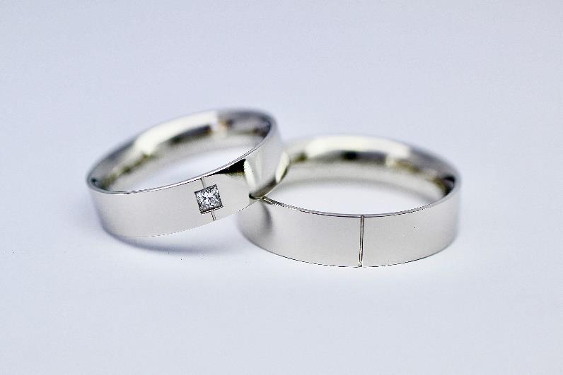 Modelo Plano con Diamante Princess